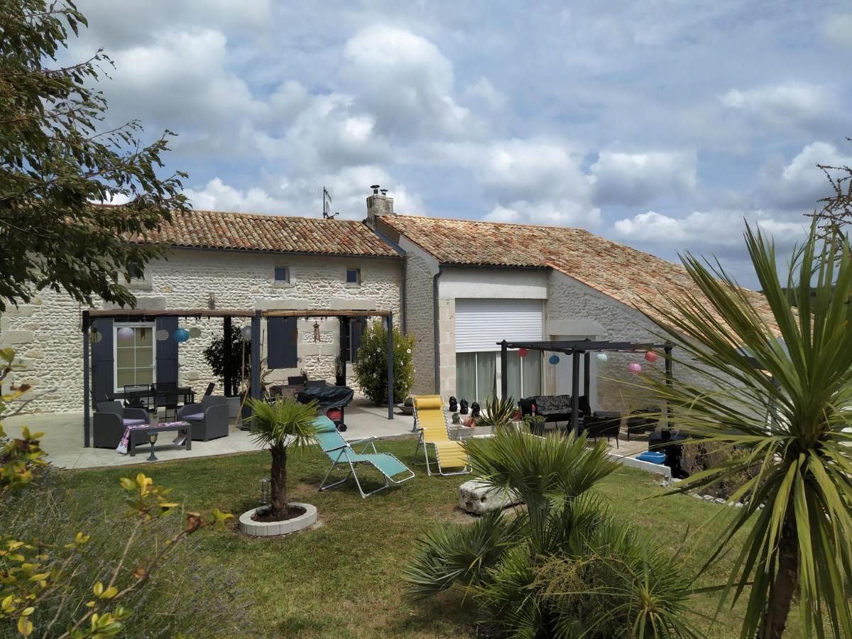 B&B Bel Agave Saint-Georges-des-Agouts Экстерьер фото
